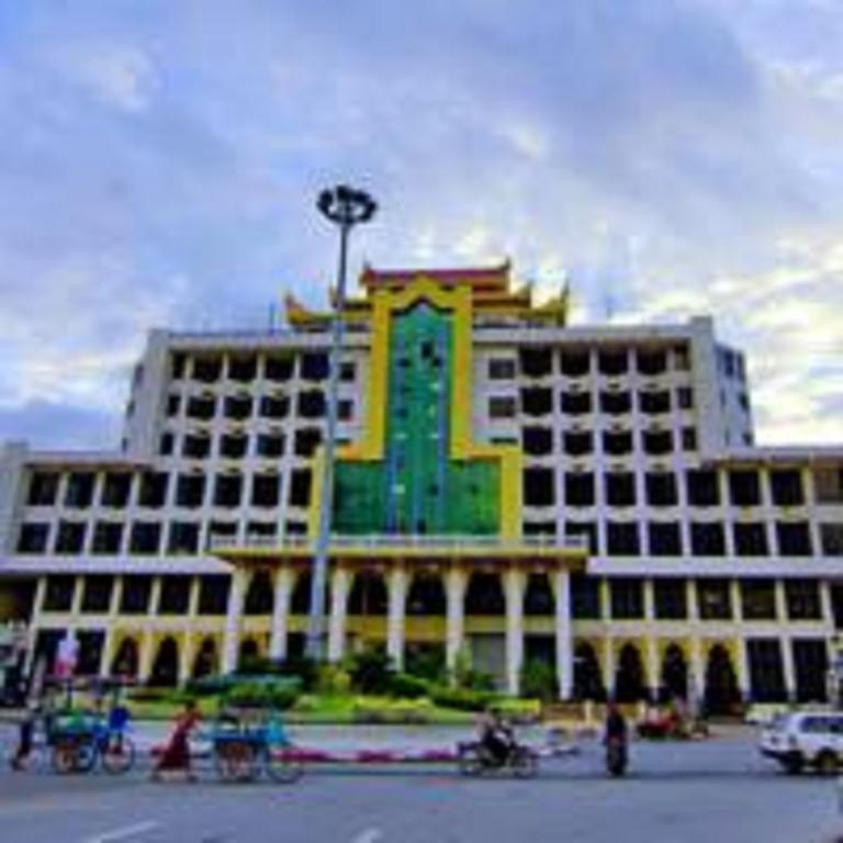 Gold Yadanar Hotel Mandalay Dış mekan fotoğraf